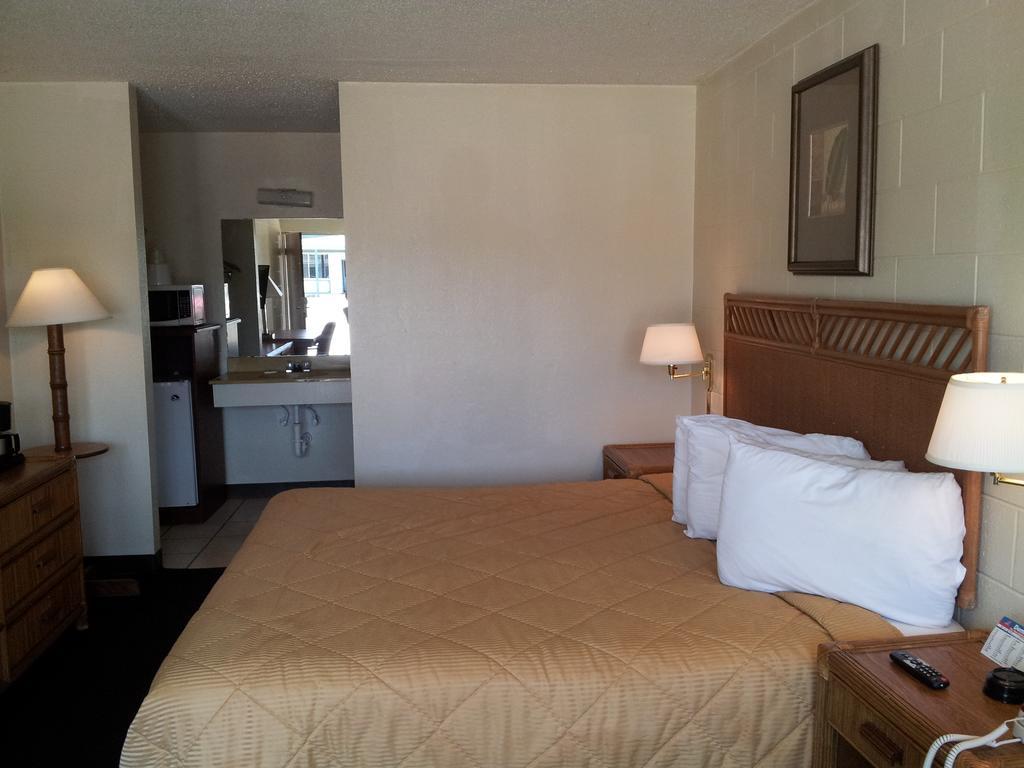 American Quality Lodge Panama City Extérieur photo