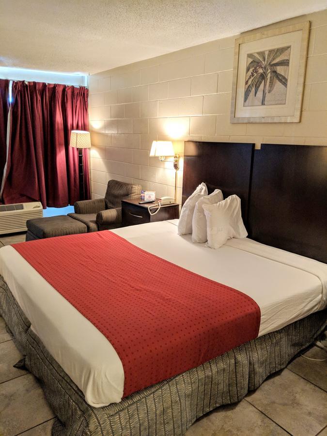 American Quality Lodge Panama City Extérieur photo