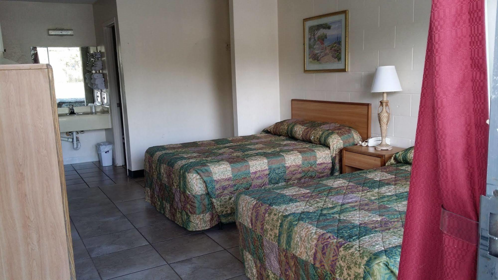American Quality Lodge Panama City Extérieur photo